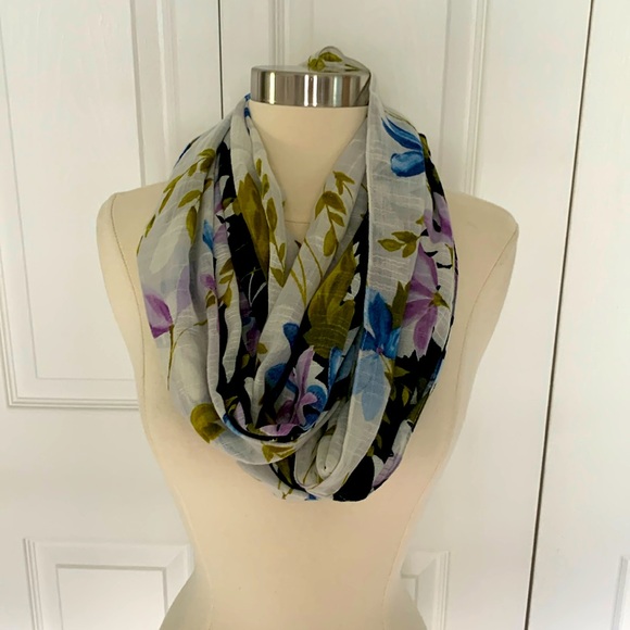 J. Jill Accessories - JJ 100% cotton infinity scarf